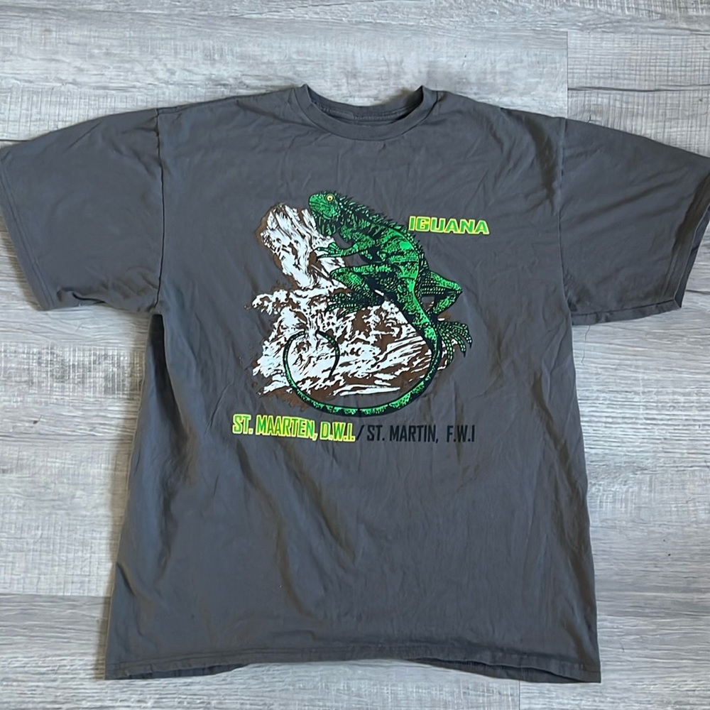 SUNA, Mens, Large, T-shirt.   St, Martin.  F.W.I.